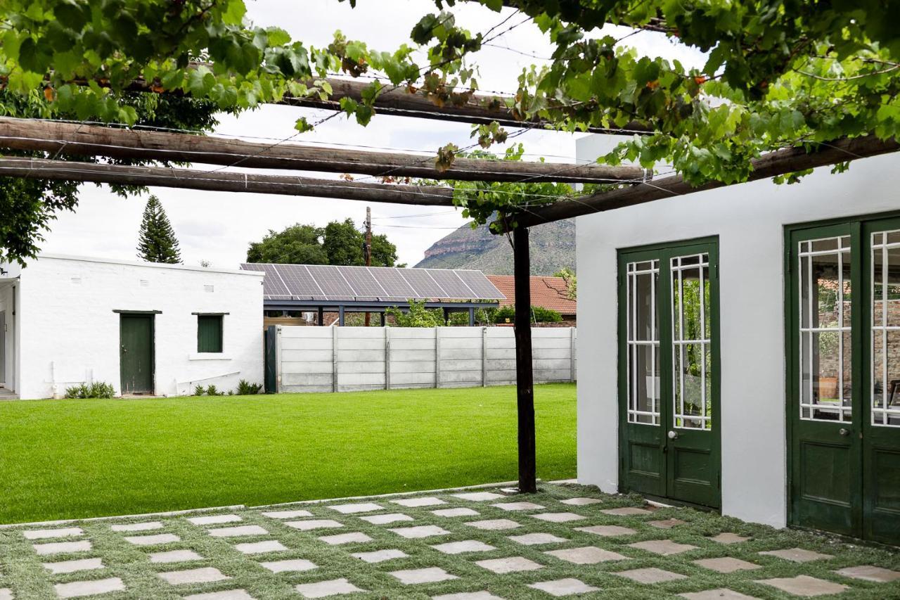 Victorian Square Guesthouse Graaff-Reinet Exterior foto